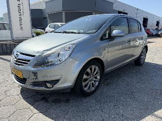 Auto incidentate Opel Corsa 1.4-16V \'111\' Edition 2010/10