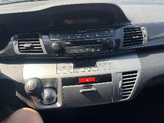 Honda Fr-v 1.7i Comfort picture 18