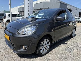 uszkodzony samochody osobowe Mitsubishi Space-star 1.2 Intense+ 2013/3