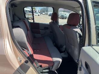 Renault Modus 1.4-16V Dynamique Comfort picture 9