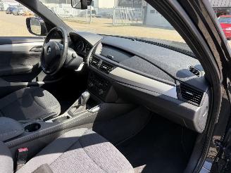 BMW X1 SDRIVE 18I picture 14