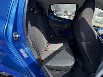Toyota Aygo 1.0-12V Dynamic Navigator picture 14