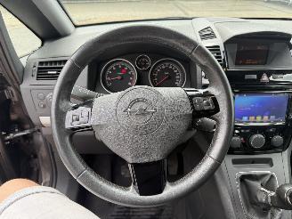 Opel Zafira 1.6 Cosmo 7persoons picture 17