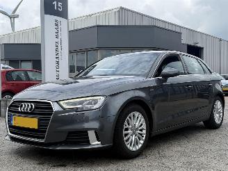 Voiture accidenté Audi A3 Sportback 1.0 TFSI Sport Lease Edition 2017/1