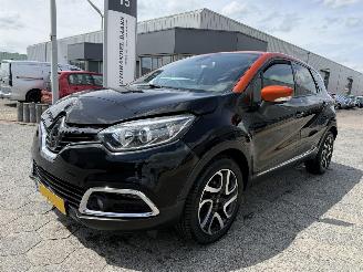 skadebil auto Renault Captur 0.9 TCe Dynamique 2014/5