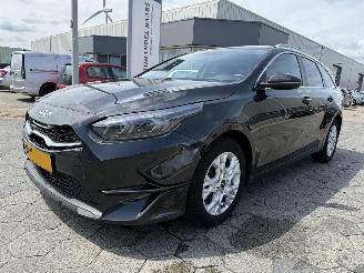 damaged passenger cars Kia Ceed Sportswagon 1.0 T-GDi DynamicPlusLine 2022/1