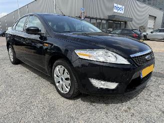 Ford Mondeo 1.6-16V Trend picture 3
