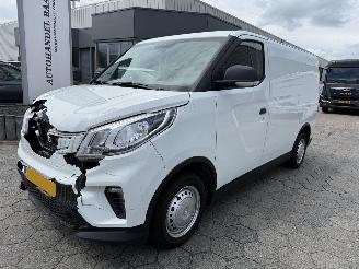 Coche accidentado Maxus eDeliver3 3 L1 50 kWh 2025/6