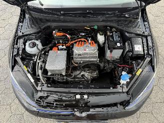 Volkswagen e-Golf e-GOLF picture 7