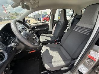 Volkswagen Up! 1.0 BMT move up! picture 15