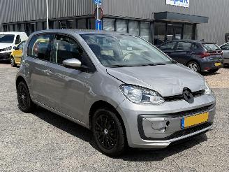Volkswagen Up! 1.0 BMT move up! picture 3