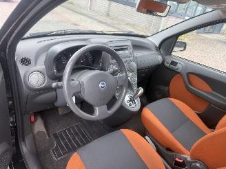 Fiat Panda 1.2 Emotion picture 14