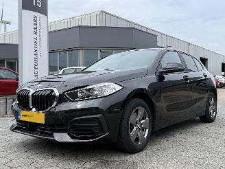 skadebil auto BMW 1-serie 118i High Executive AUTOMAAT 2019/10
