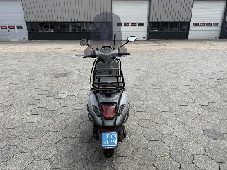 Vespa  Sprint 50 picture 4
