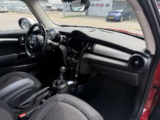 Mini Cooper 1.5 Cooper Business AUTOMAAT picture 9