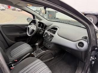 Fiat Punto Evo 1.2 Active picture 14