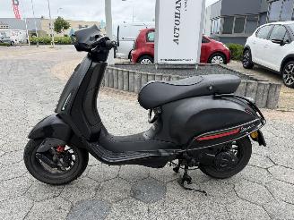 Unfall Kfz Roller Vespa  Sprint 4T Sport 2019/2