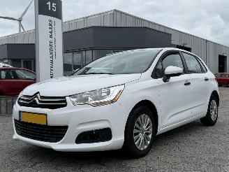 Voiture accidenté Citroën C4 1.2 PureTech Exclusive 2014/4
