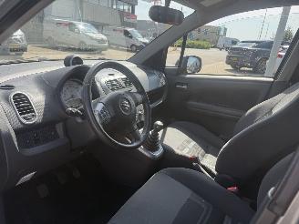 Suzuki Splash 1.0 VVT Exclusive picture 13