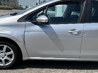 Peugeot 208 1.2 PureTech Blue Lion picture 8