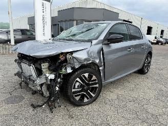 skadebil auto Peugeot 208 1.2 Hybrid 110 e-DCS6 Allure 2026/3
