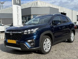 damaged passenger cars Suzuki S-Cross 1.4 Boosterjet Select Smart Hybrid 2024/11