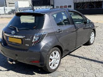 Toyota Yaris 1.5 Full Hybrid Dynamic picture 4
