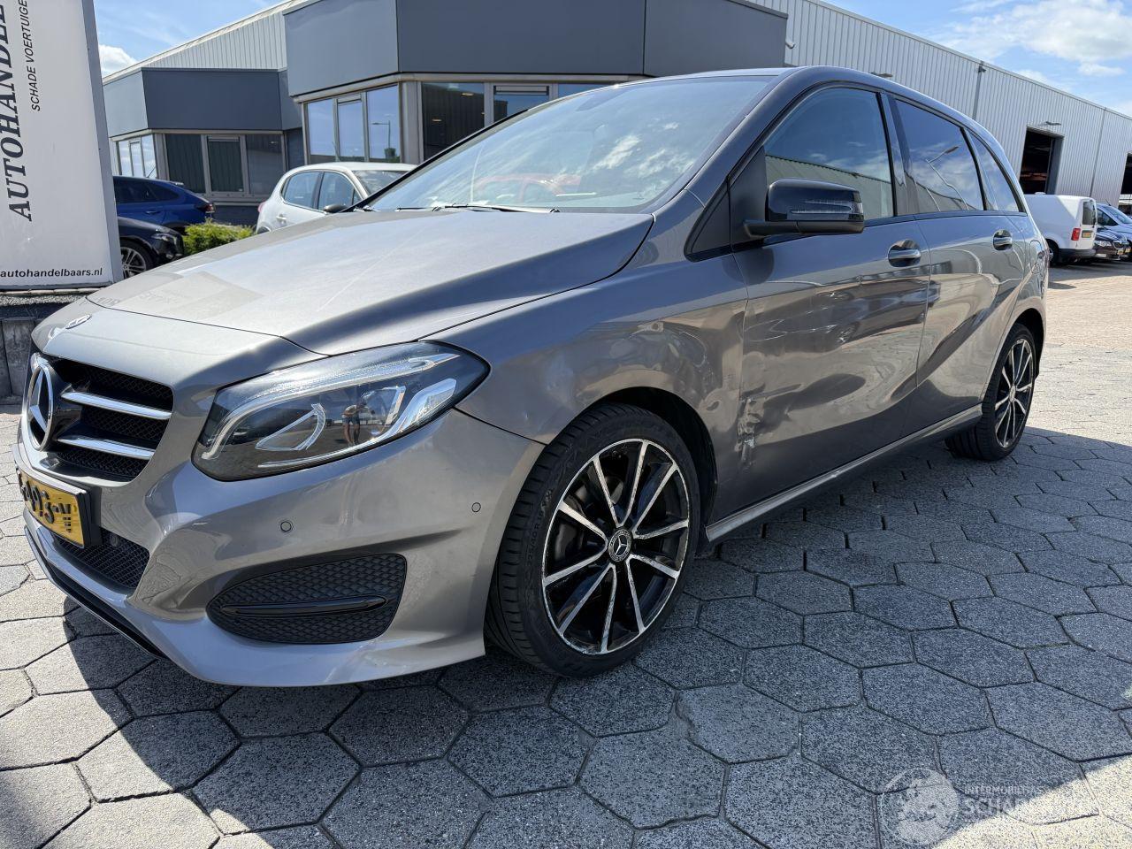 Mercedes B-klasse 180 AUTOMAAT Ambition