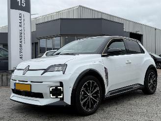 Unfallwagen Renault 5 comfort range iconic cinq 52 kWh 2025/2