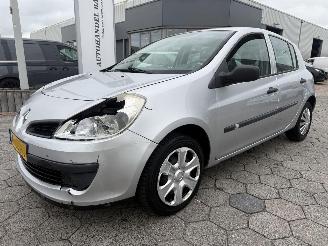 škoda osobní automobily Renault Clio 1.2-16V Authentique 2007/12
