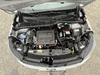 Peugeot e-2008 EV GT 54 kWh picture 7