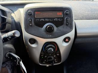 Peugeot 108 1.0 e-VTi Active picture 17