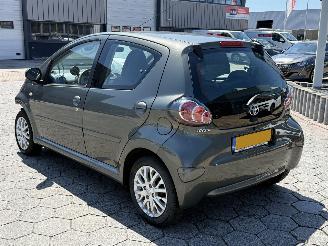 Coche accidentado Toyota Aygo 1.0-12V Aspiration Green 2010/1