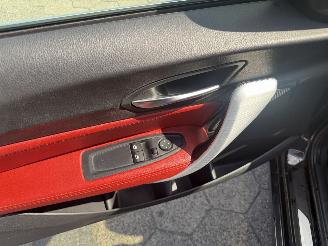 BMW 1-serie 116d EDE High Executive picture 11