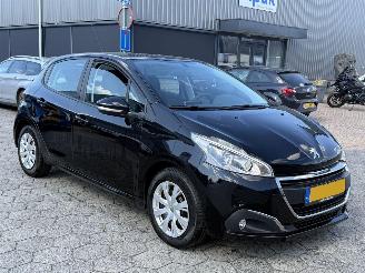 Peugeot 208 1.2 PureTech Blue Lion picture 3