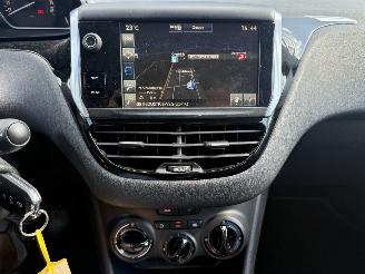 Peugeot 208 1.2 PureTech Blue Lion picture 17