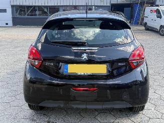 Peugeot 208 1.2 PureTech Blue Lion picture 5