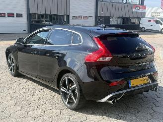Volvo V-40 2.0 D3 Business Sport AUTOMAAT PANO picture 6