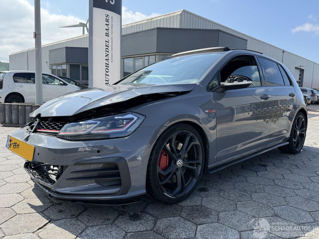 Volkswagen Golf Panaramadak TCR 2.0 TSI GTI TCR