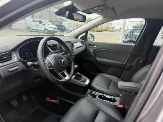 Renault Captur 1.3 TCe 140 Intens picture 12