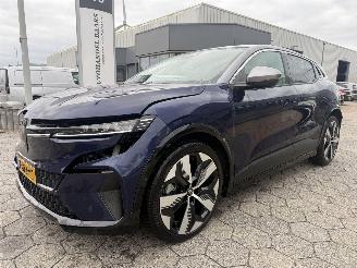 damaged passenger cars Renault Mégane E-Tech EV60 Optimum Charge Techno 2024/5