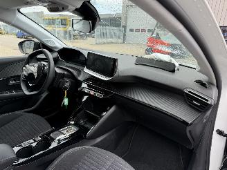 Peugeot e-208 EV Active 50 kWh picture 16