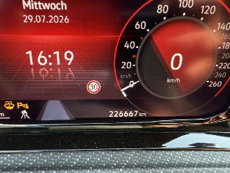 Volkswagen Golf 1.5 TSI R-Line Business PANO AUTOMAAT picture 19