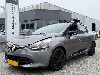 Coche accidentado Renault Clio Estate 0.9 TCe Expression 2014/6