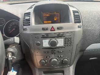 Opel Zafira 1.6 Executive picture 17