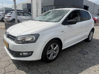 damaged passenger cars Volkswagen Polo 1.2-12V BlueMotion Trendline 2012/3