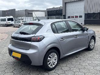 Peugeot 208 1.2 PureTech Active picture 4