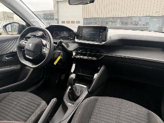 Peugeot 208 1.2 PureTech Active picture 10
