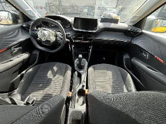 Peugeot 208 1.2 PureTech Active Pack picture 10