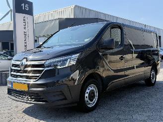 krockskadad bil bedrijf Renault Trafic 2.0 dCi 130 T30 L2H1 Comfort 2024/7